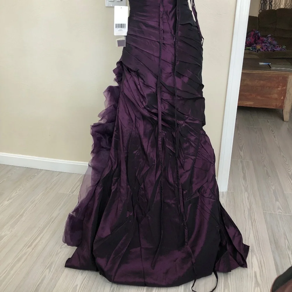 Eggplant Vertical Ruffles - Picture 4 of 14